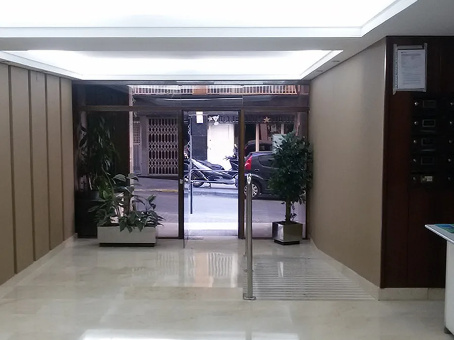 Reforma de vestíbulo en Marià Cubí, Barcelona
